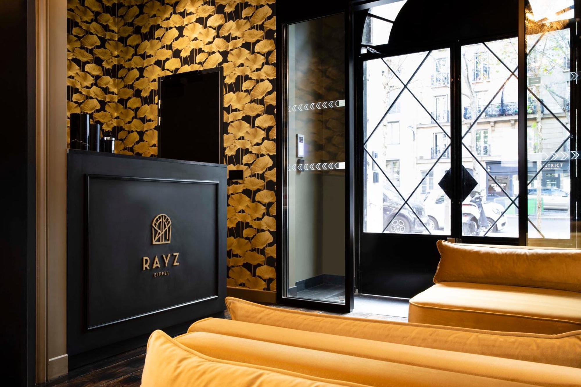 Rayz Eiffel Apartahotel